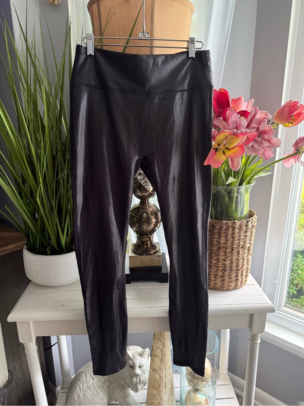 Fabletics Motion 365+ High Waisted Faux Leather Leggings Size L  Black Shine NWT